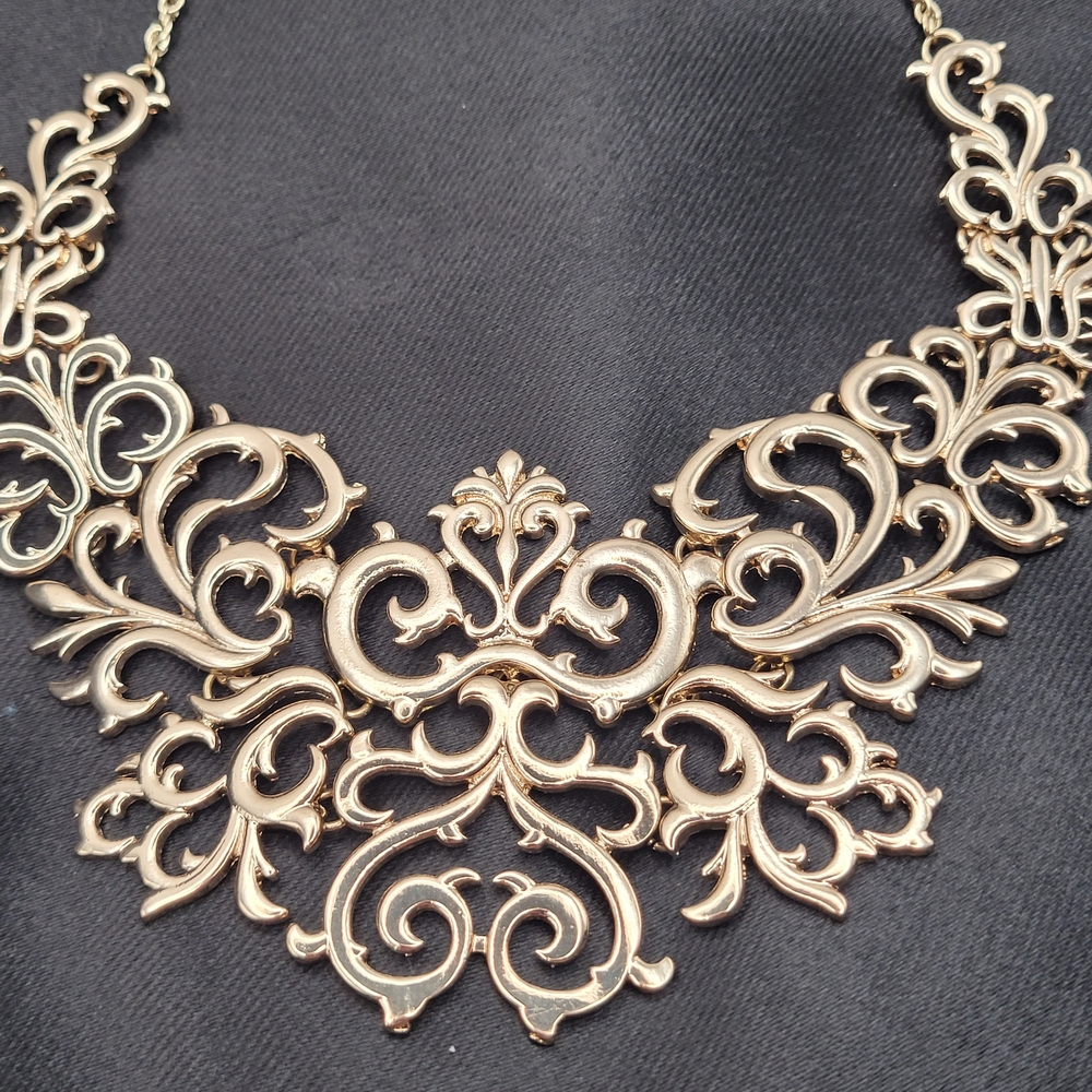 Ornate Gold Floral Necklace